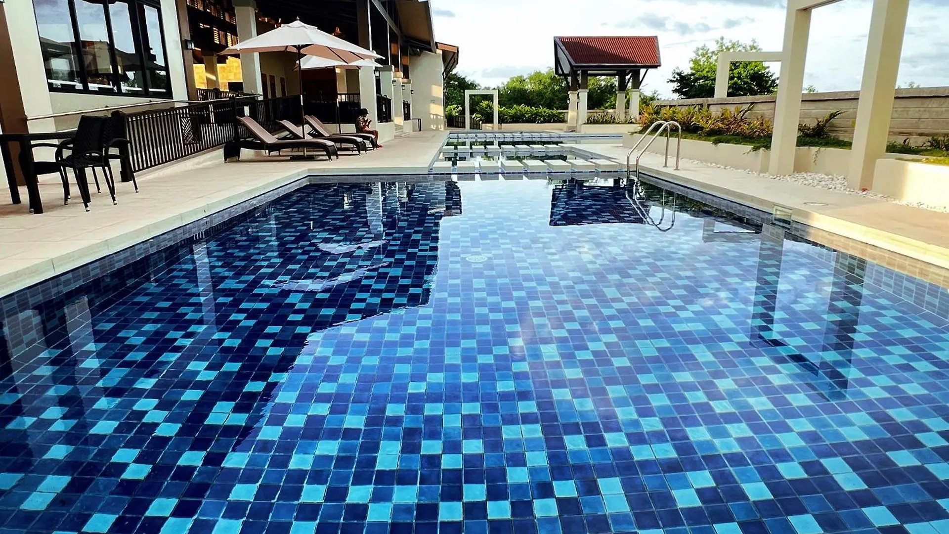 Apartment Panglao Luxury Sea View Condo, Pool, Cafe - Suite 918 Dauis Philippines