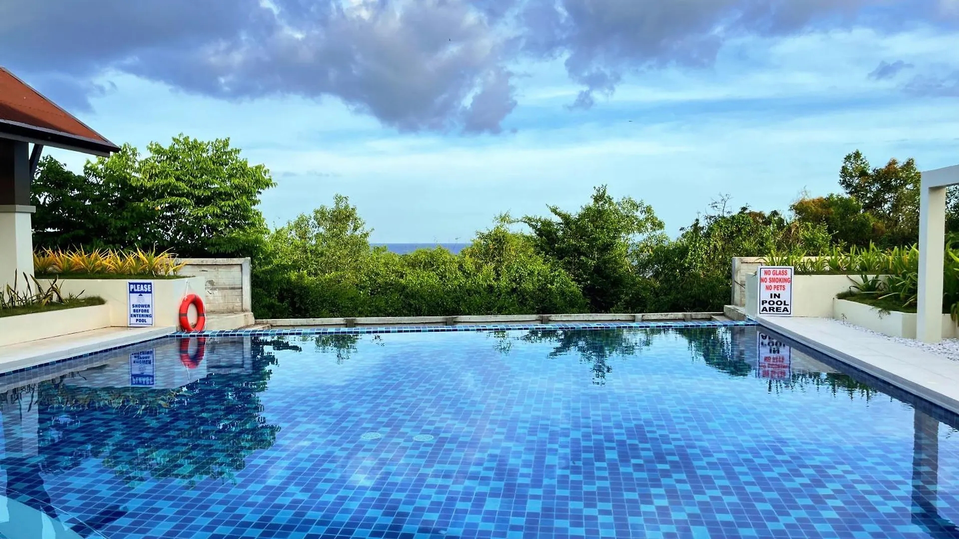 Panglao Luxury Sea View Condo, Pool, Cafe - Suite 918 Dauis
