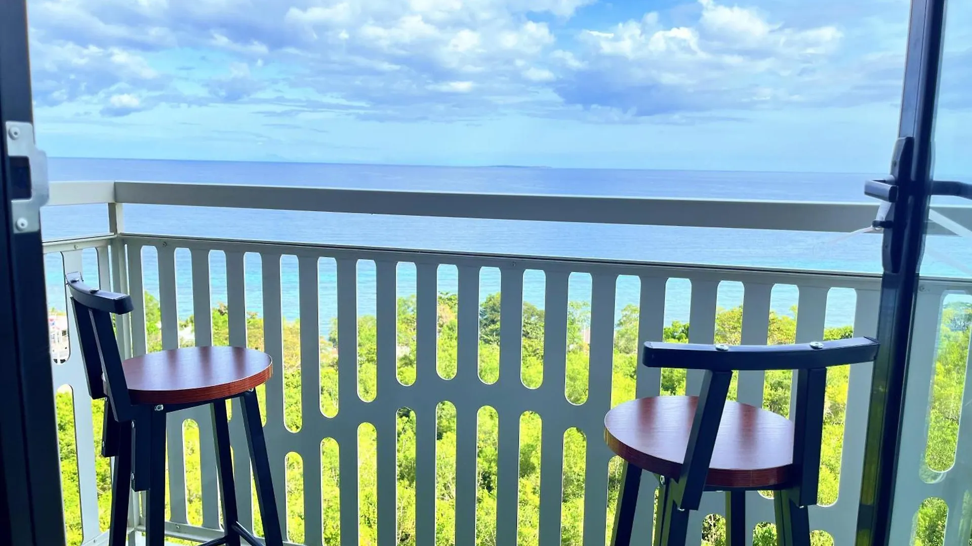 Apartment Panglao Luxury Sea View Condo, Pool, Cafe - Suite 918 Dauis