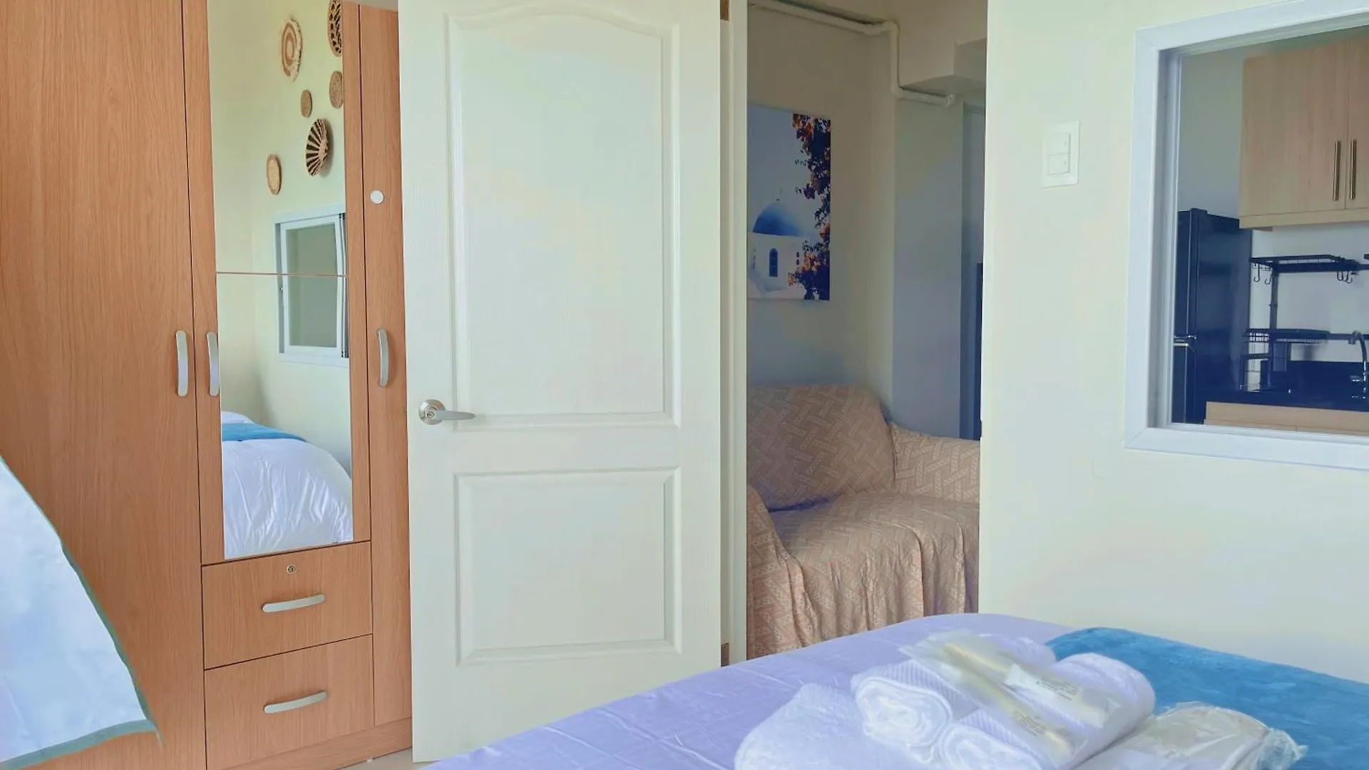 Panglao Luxury Sea View Condo, Pool, Cafe - Suite 918 Dauis Apartment
